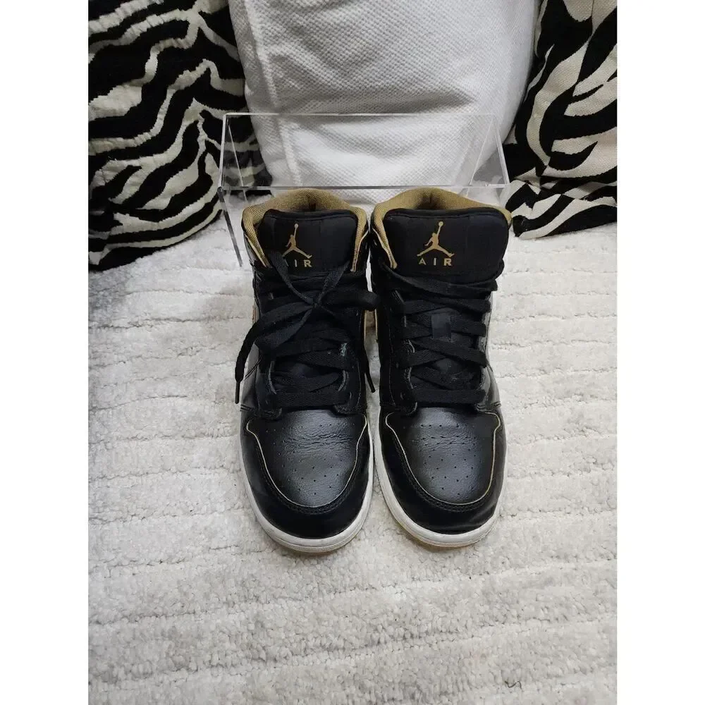 Jordan 1 Mid Black Metallic Gold 5.5Y